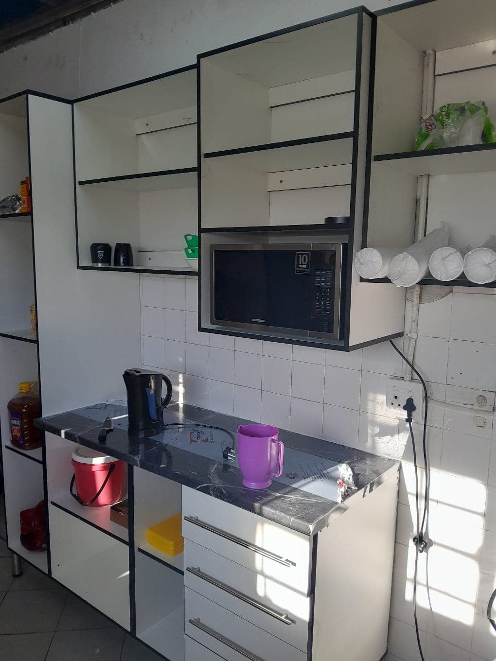 Custom shelving fitted by Kannjane Consultants, Queenstown